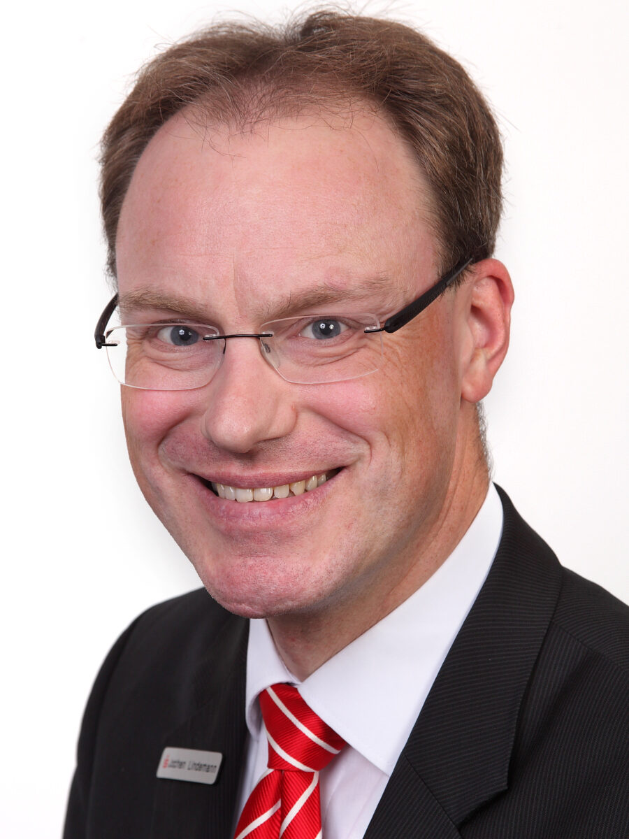 Jochen Lindemann feiert Dienstjubiläum bei der Sparkasse Harburg-Buxtehude