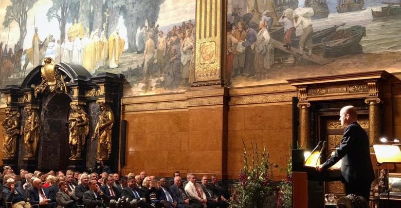 Bürgerpreis für ehrenamtliches Engagement an Bettina Tietjen verliehen