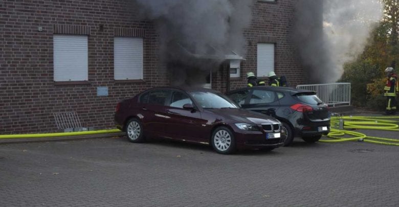 Wäschetrockner setzt Keller in Buxtehuder Mehrfamilienhaus in Brand