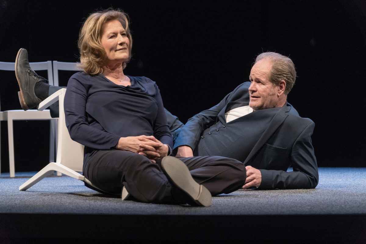 Konstellationen – Schauspiel von Nick Payne