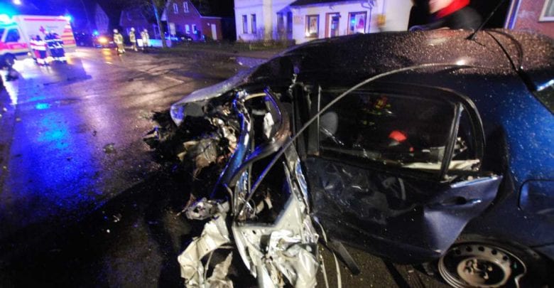 Autofahrerin tödlich verunglückt - Polizei sucht Zeugen