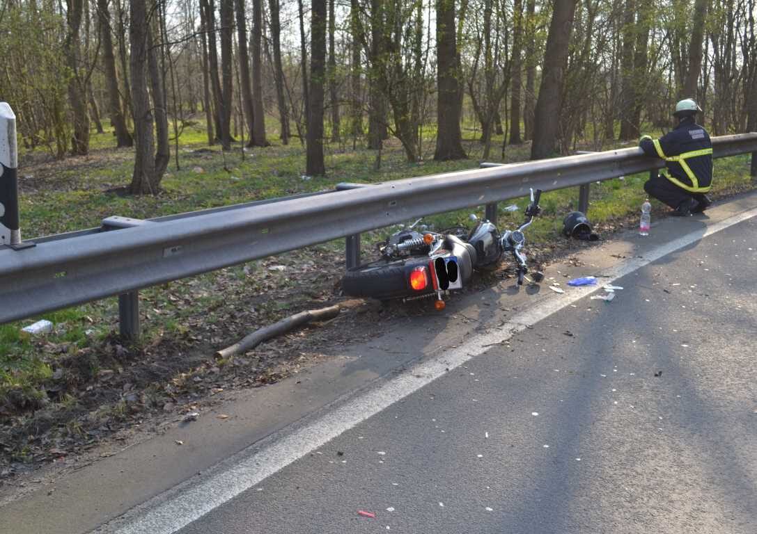 Bei Motorradunfall im Maschener Kreuz schwer verletzt