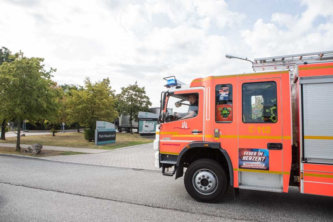 Nach Chemie-Unfall: Weißer Nebel im Gewerbegebiet