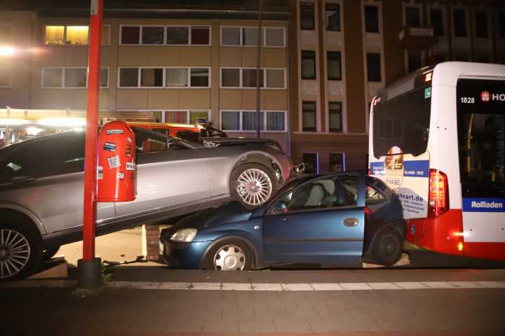 Auffahrunfall sorgt für viele Schaulustige