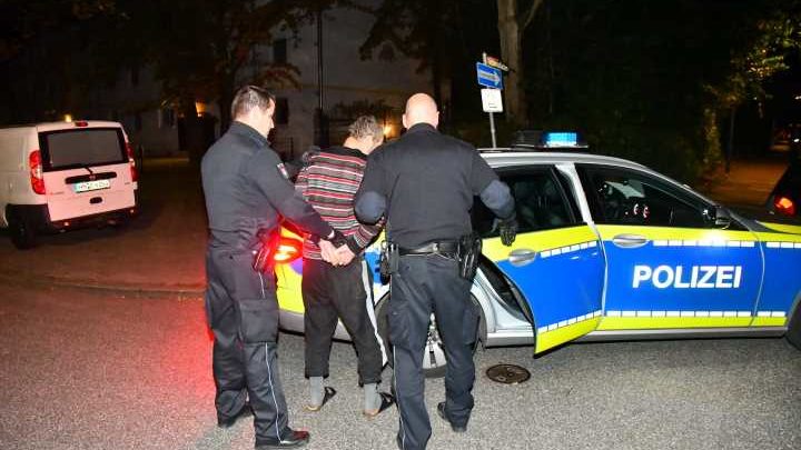 Ex-Soldat bedroht Autoinsassen mit Messer