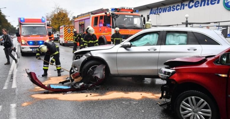 Schwerer Unfall auf der B73 in Heimfeld