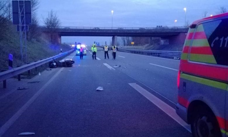 Motorradfahrer bei Unfall auf Autobahn 26 in Stade schwer verletzt 3 Motorradfahrer bei Unfall auf Autobahn 26 in Stade schwer verletzt