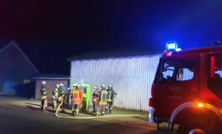 Viel Arbeit für Polizei, Feuerwehr und Rettungsdienst in der Silvesternacht 8 Viel Arbeit für Polizei, Feuerwehr und Rettungsdienst in der Silvesternacht