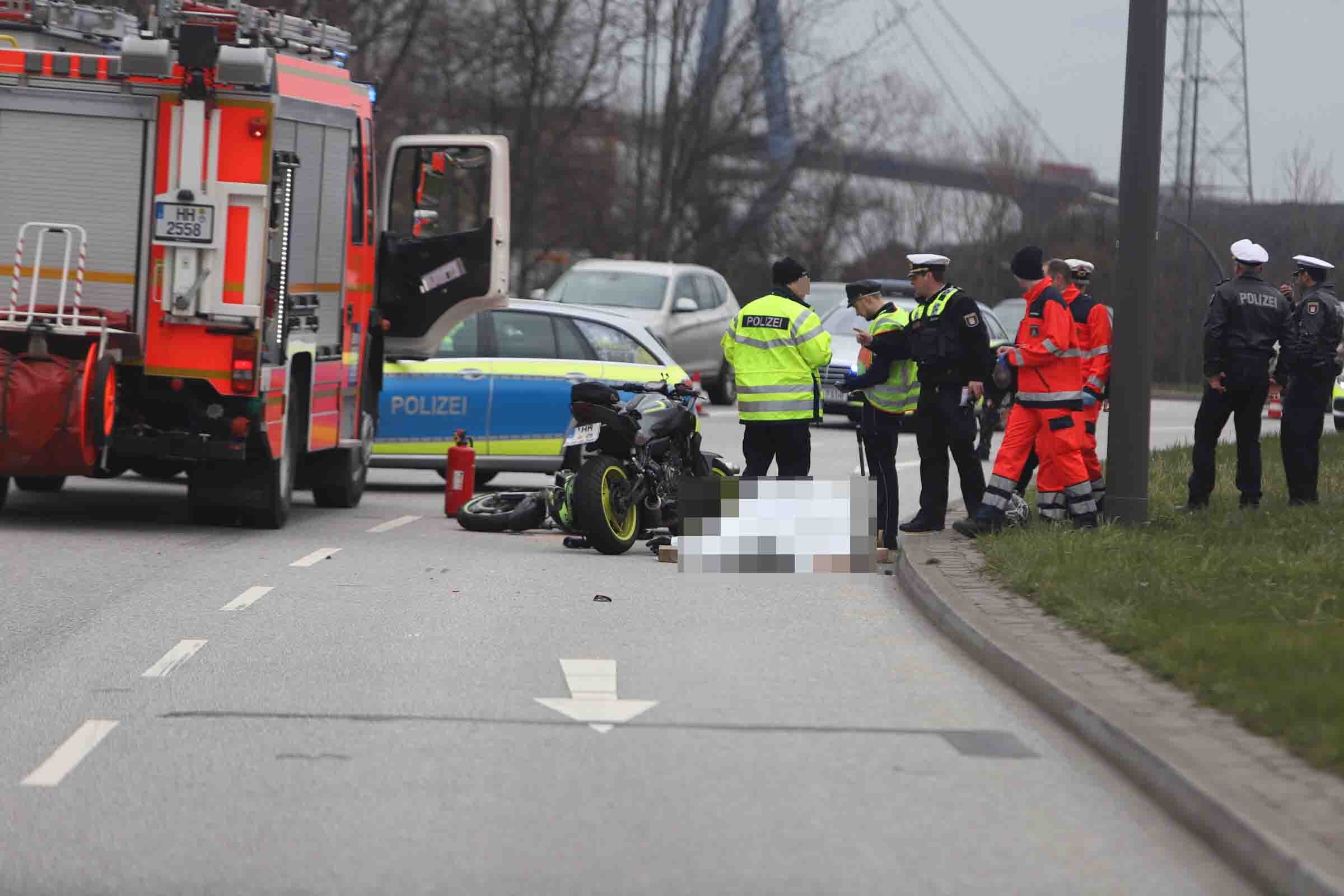 Motorradfahrer stirbt nach schwerem Unfall