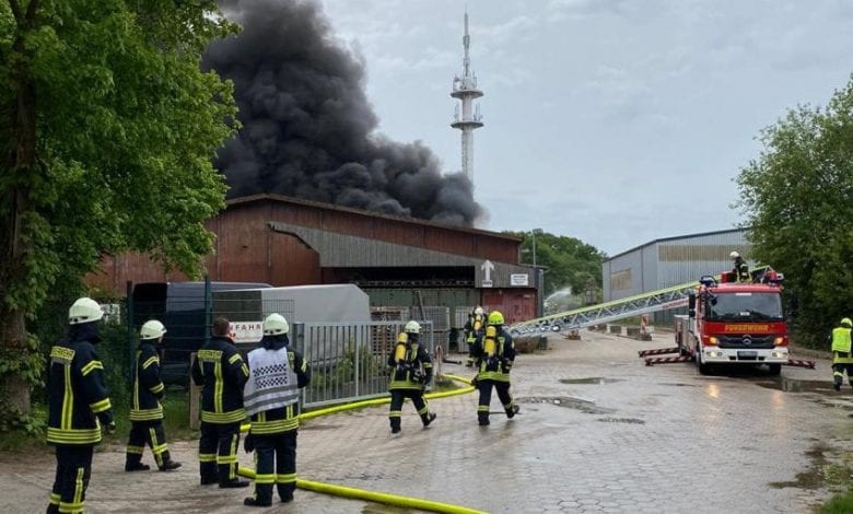 Feuer auf Harsefelder Recyclinggelände richtet hohen Sachschaden an