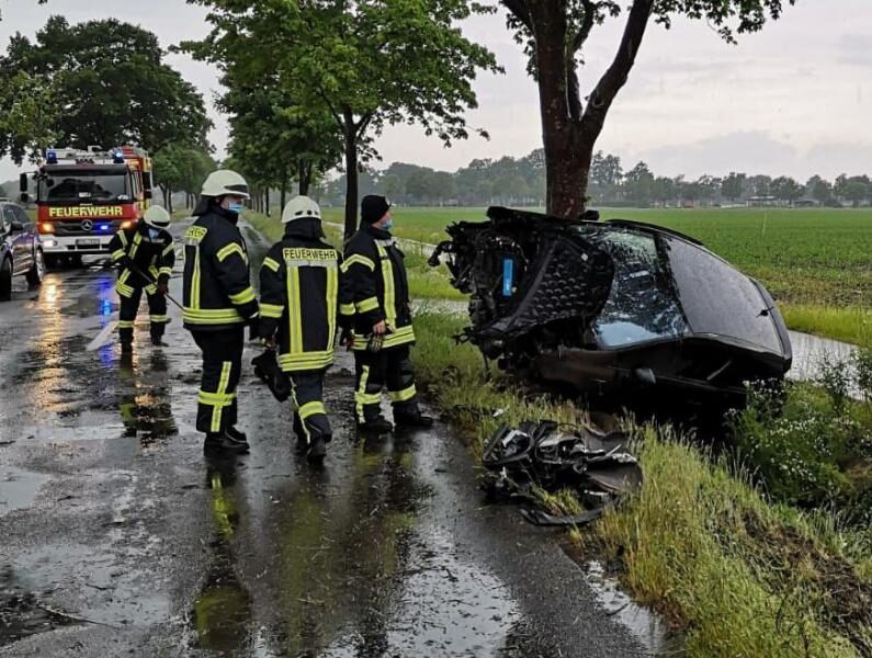 19-jähriger Autofahrer bei Unfall zwischen Ahrensmoor und Ahlerstedt verletzt