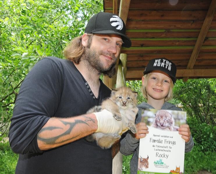Torsten Frings übernimmt Patenschaft für Luchsnachwuchs im Wildpark Schwarze Berge