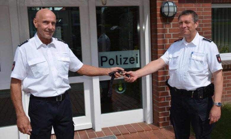 Polizeistationen Drochtersen und Harsefeld unter neuer Leitung - langjährige Stationsleiter im Ruhestand