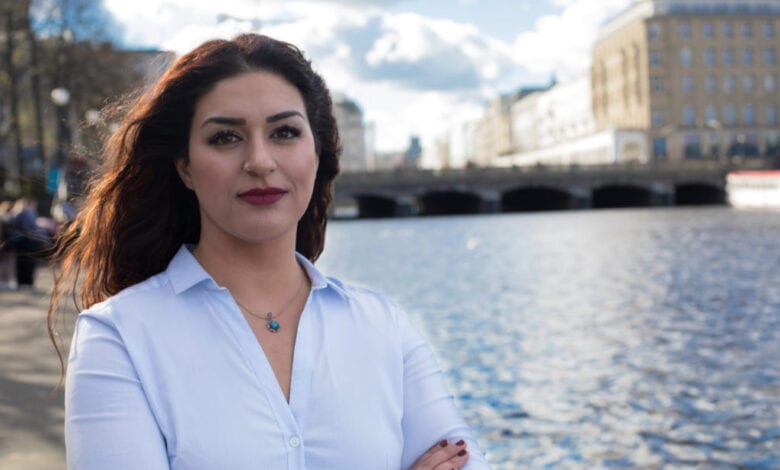 Özdemir sieht wichtiges politisches Signal im Urteil der IS-Rückkehrerin Omaima A.