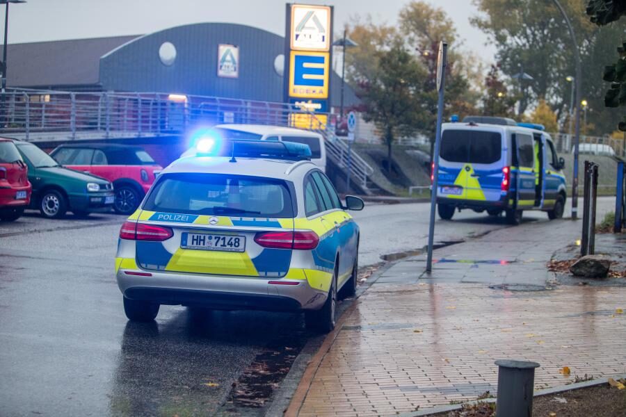 Bedrohungslage zwischen Jugendlichen - Polizeieinsatz in Finkenwerder