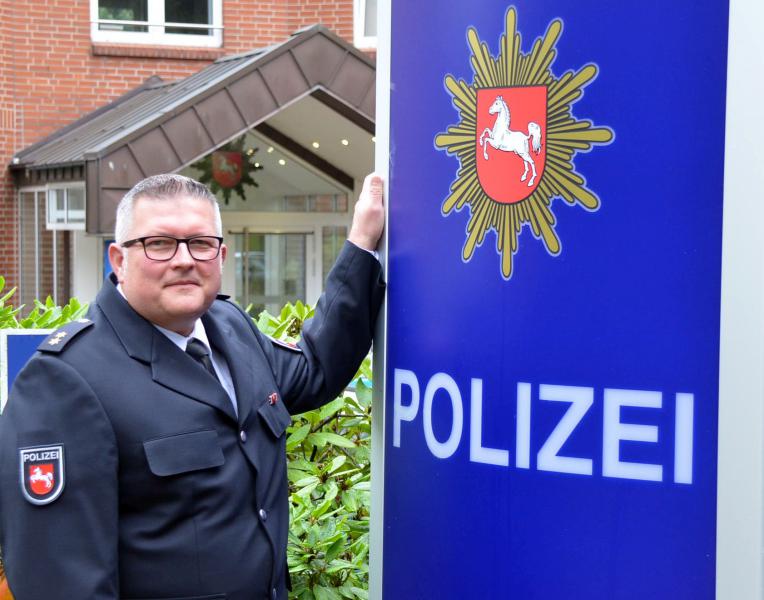 Polizei Stade: Wilfried Reinke und Julia Köhn übernehmen neue Aufgaben