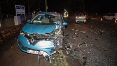 Schwerer Verkehrsunfall im Berufsverkehr