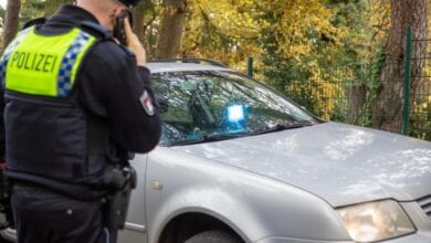 Polizei lieferte sich wilde Verfolgungsjagd mit Blaulichtfahrer