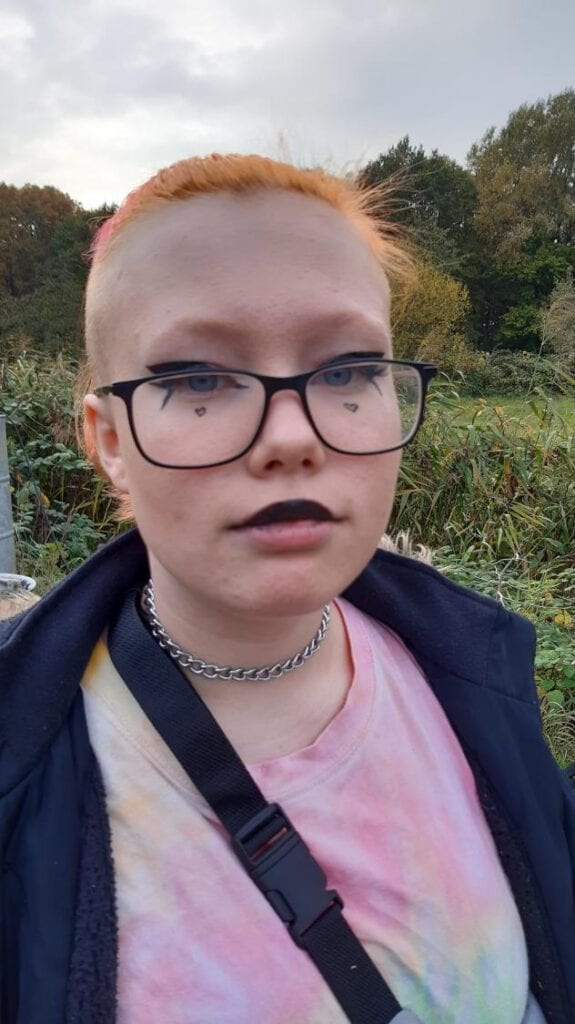 15-jährige aus Krankenhaus abgängig - ärztliche Hilfe dringend notwendig