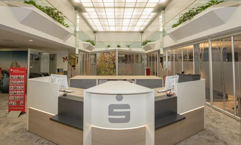 Sparkasse Harburg-Buxtehude mit neuem Beratungscenter 4 Sparkasse Harburg-Buxtehude mit neuem Beratungscenter