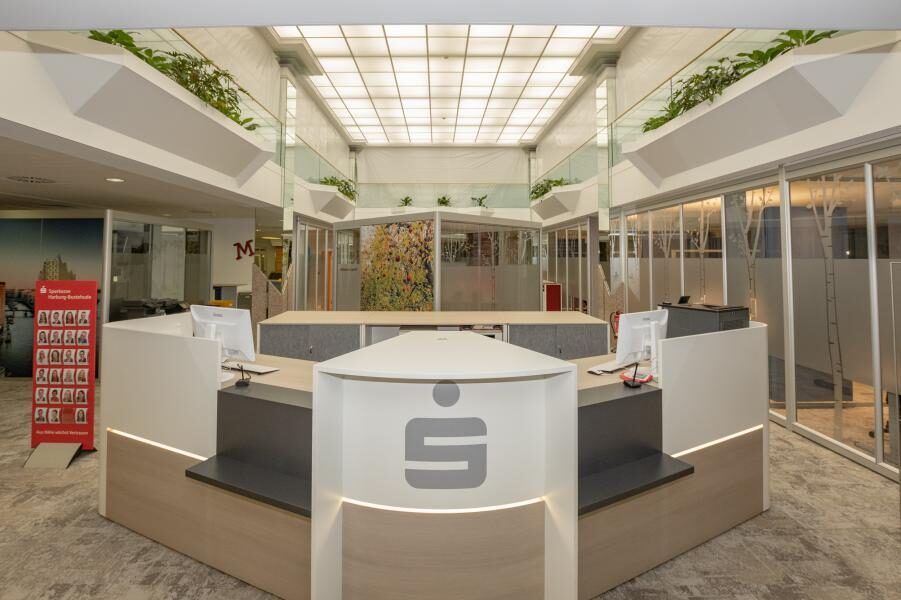 Sparkasse Harburg-Buxtehude mit neuem Beratungscenter