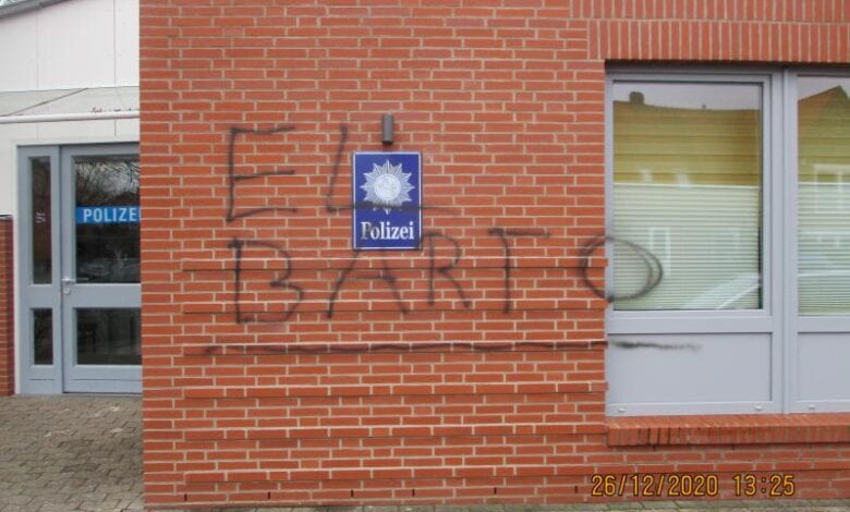Polizei sucht Zeugen nach Graffiti-Schmierereien