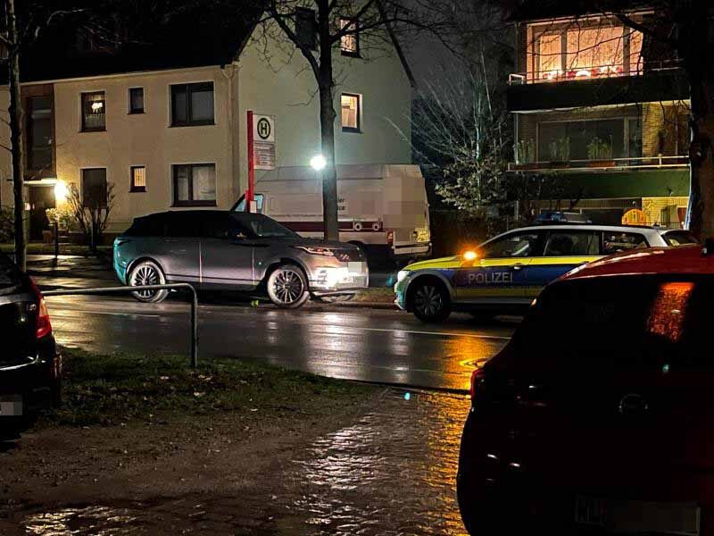 Festnahme nach verbotenem Kraftfahrzeugrennen mit gestohlenem Land Rover