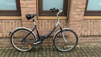 Nach Angriff auf Polizeibeamte: Ermittler auf Fahrrad-Spur
