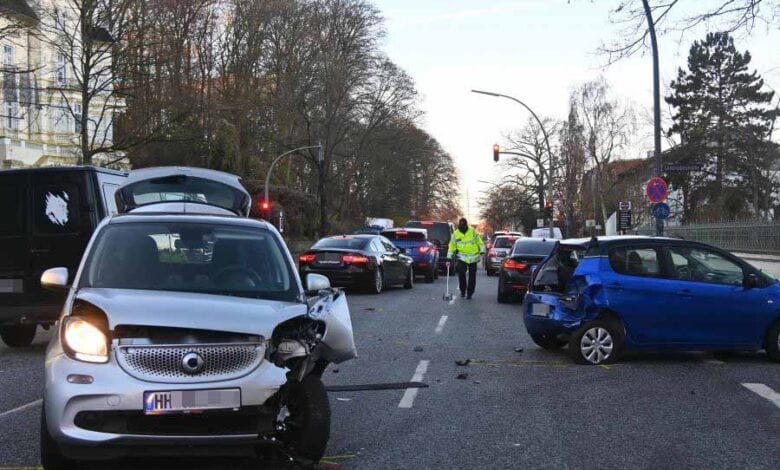 Drei verletzte Personen nach Verkehrsunfall auf der Stader Straße