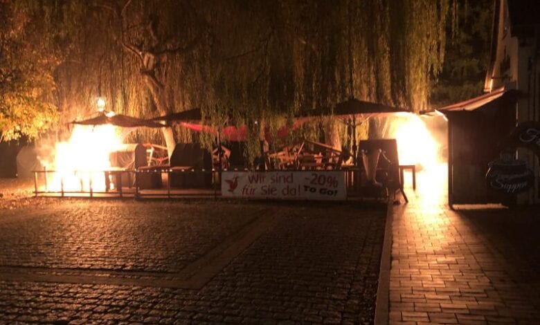 Brandserie in der Buxtehuder Innenstadt - Polizei sucht Brandstifter und Zeugen