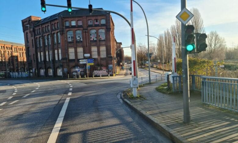 Veritas-Brücke wieder vollständig befahrbar