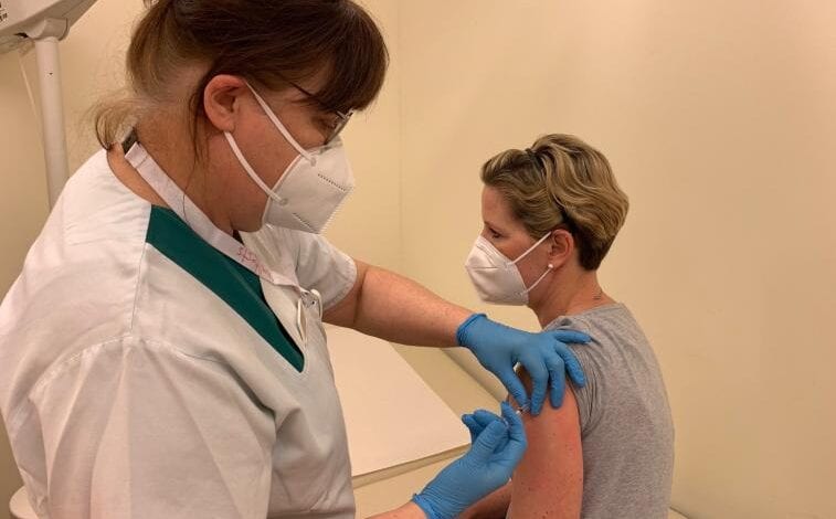 Impfstart in der Helios Mariahilf Klinik Hamburg
