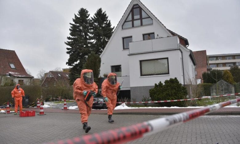 21-Jähriger wird beim Experimentieren mit Blausäure verletzt