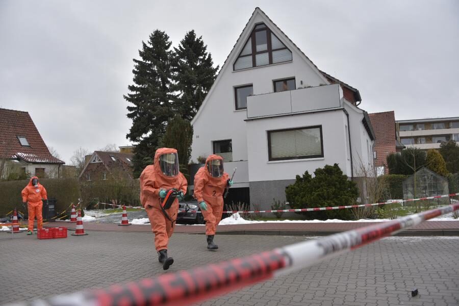 21-Jähriger wird beim Experimentieren mit Blausäure verletzt