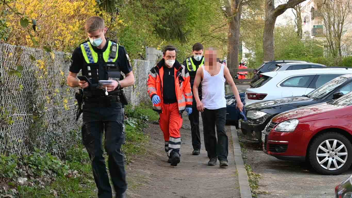 Nach Streiterei von Kindern prügeln sich die Erwachsenen