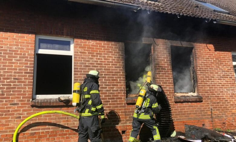 Schnelles Eingreifen der Feuerwehr verhindert größeren Brand in Deinste