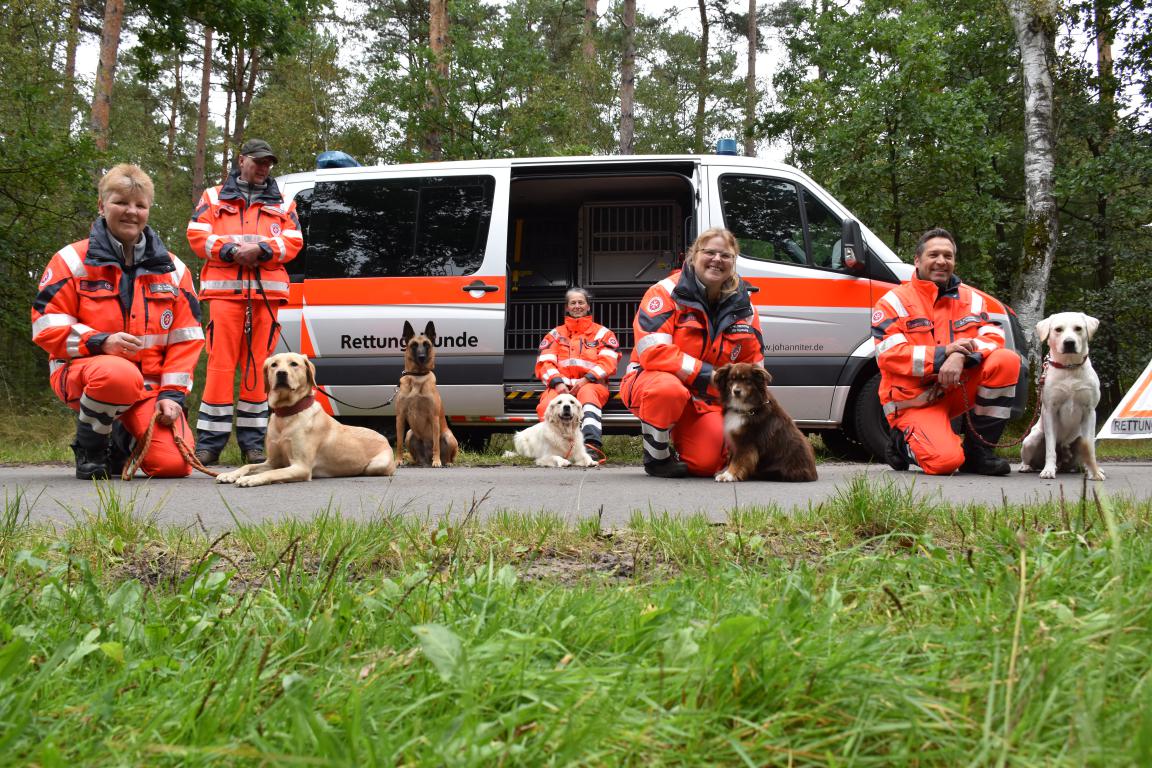 Neues Fahrzeug für die Johanniter-Rettungshundestaffel Salzhausen