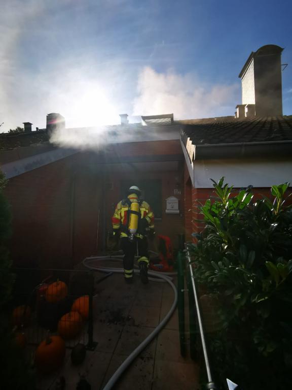 Eine Verletzte bei Küchenbrand in Maschen