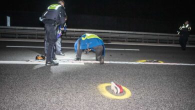Beim Überqueren der Fahrbahn vom Auto erfasst und tödlich verletzt