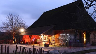 Selbstgemachtes, Lichterzauber und Leckereien bei den Weihnachtsmärkten der Kunsthandwerker