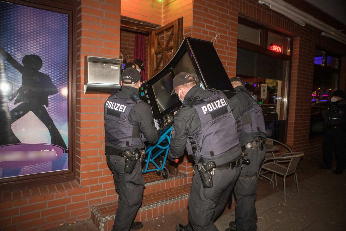 Mehrere Festnahmen nach Kontrolle gegen Eindämmungsverordnung