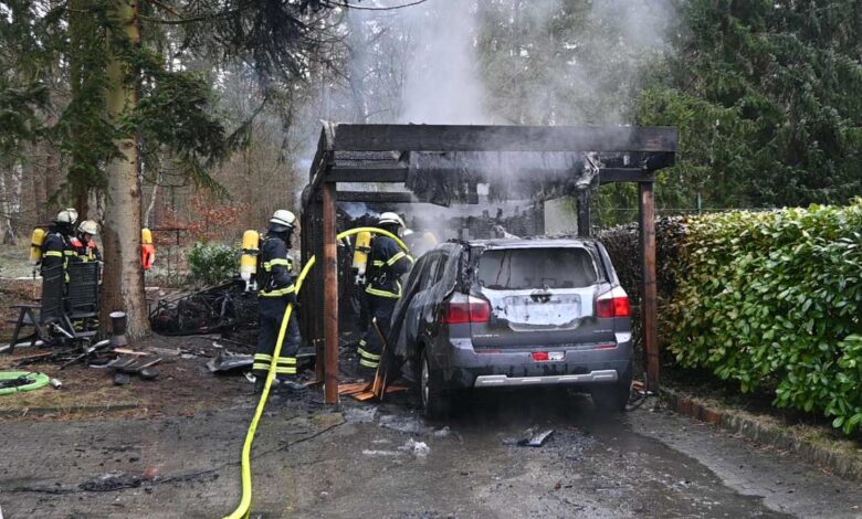 Feuer vernichtet Carport und Fahrzeug in Neugraben-Fischbek
