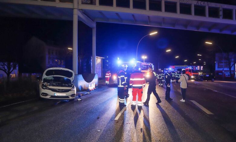 Schwerer Unfall auf B73 in Harburg