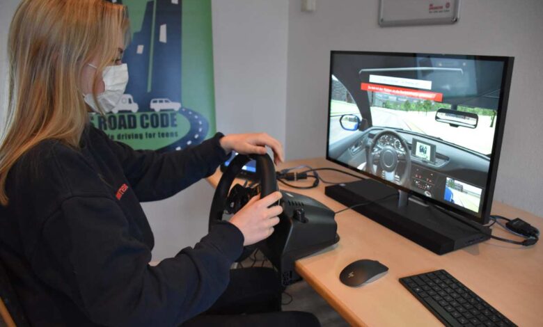 Zehn junge Johanniter trainieren sicheres Fahren