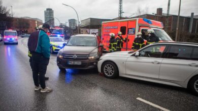 Schwerer Unfall auf der Buxtehuder Straße 3 Schwerer Unfall auf der Buxtehuder Straße