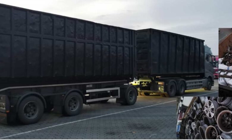 Völlig überladener LKW aus dem Verkehr gezogen