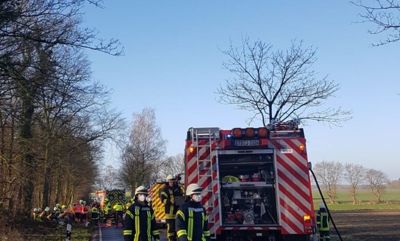Unfall in Harsefeld - zwei Autoinsassen schwer verletzt