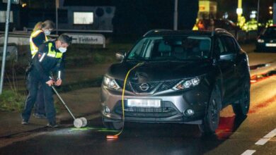 Fußgänger von Auto erfasst und schwer verletzt