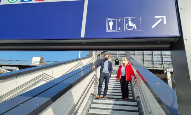 Hamburg Hauptbahnhof: Erste neue Treppen zur Steintorbrücke für Reisende frei gegeben