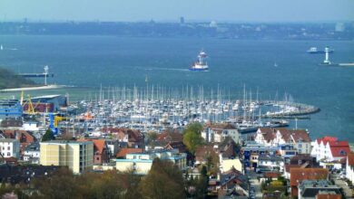 Ins Ostseebad Laboe zieht es Gäste vor allem wegen seines maritimen Charakters